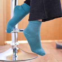 Load image into Gallery viewer, chemical-free 100% merino wool socks