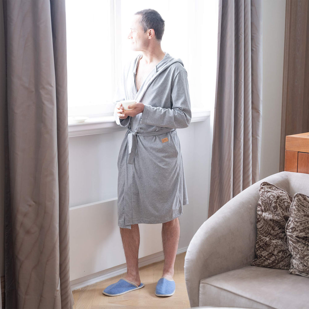 Plastic-free organic cotton bathrobe