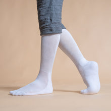 Load image into Gallery viewer, organic cotton athleisure socks