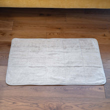 Load image into Gallery viewer, organic linen bathmat