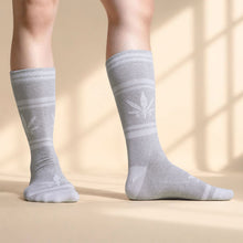 Load image into Gallery viewer, hemp socks with hemp leaf design