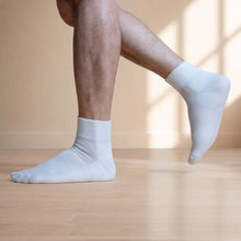 Load image into Gallery viewer, certified organic merino wool socks