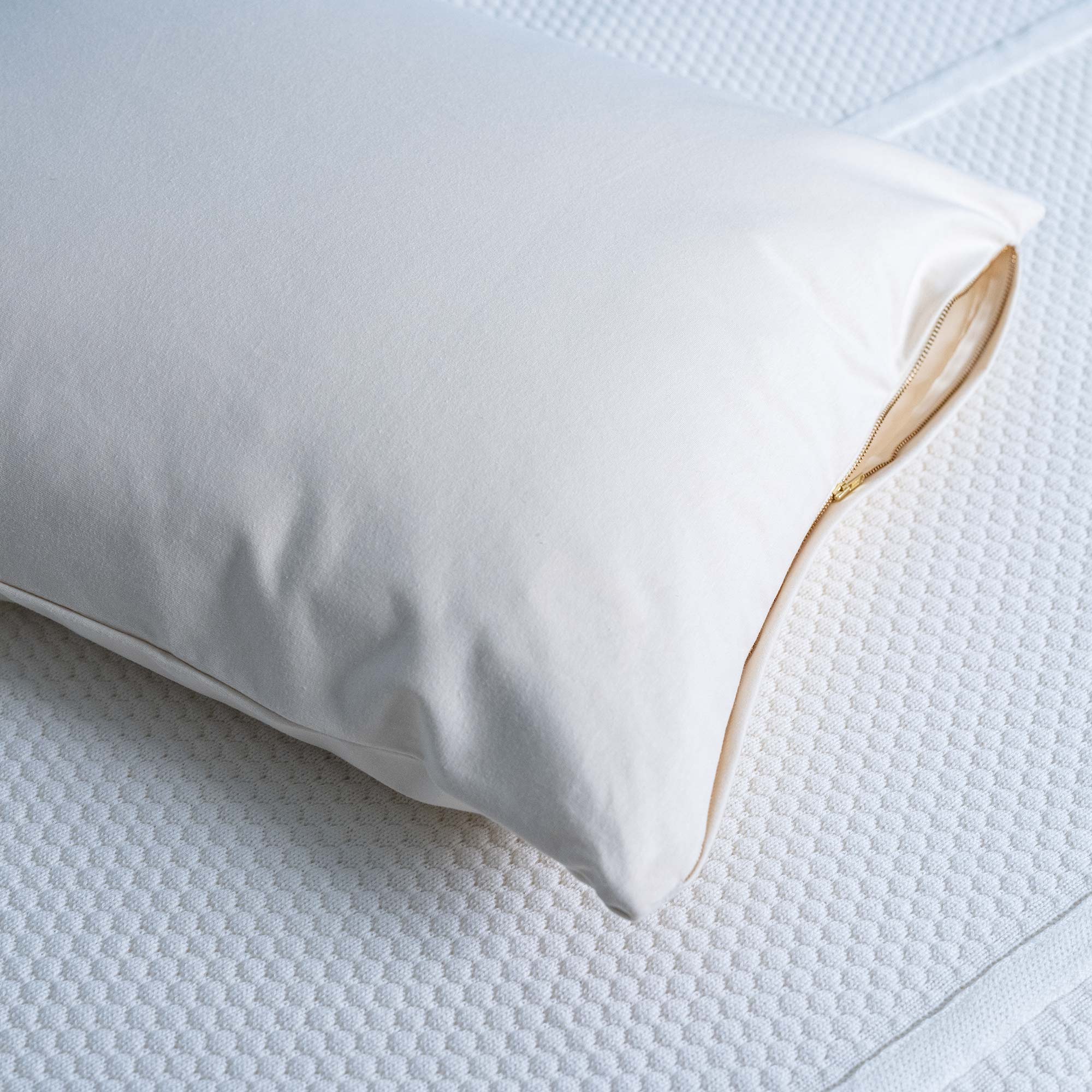 Loading Protection Pillows 100% Organic Cotton Pillow Barrier Cover (USA; Organic Waterproofing ...
