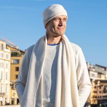 Load image into Gallery viewer, thick warm 100% organic merino wool scarf