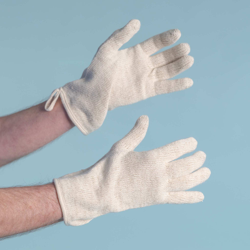 plastic-free linen gloves