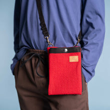 Load image into Gallery viewer, organic merino wool sacoche bag