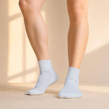 Load image into Gallery viewer, organic cotton tennis socks