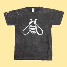 Load image into Gallery viewer, organic cotton t-shirt bee