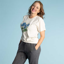 Load image into Gallery viewer, organic cotton t-shirt printed flowers